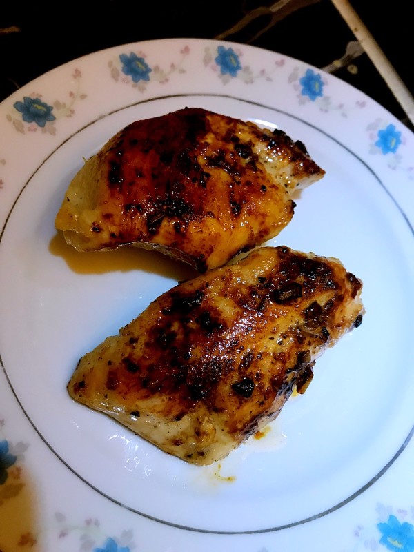 如何用蜂蜜腌制鸡胸肉
