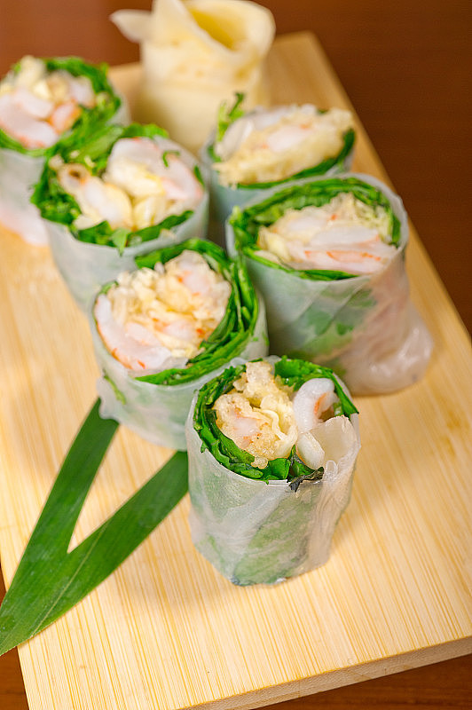 如何选择制作寿司小食的食材