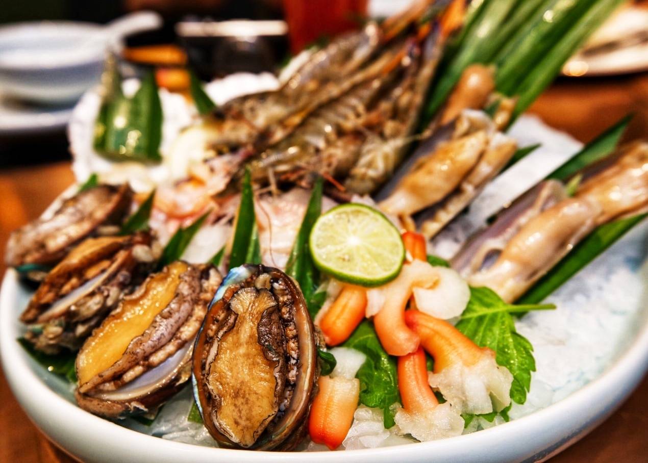 夏季火锅的美味海鲜组合